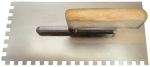 Маламашка неръждаема 130х270мм - назъбена 8х8 с дървена дръжка Decorex